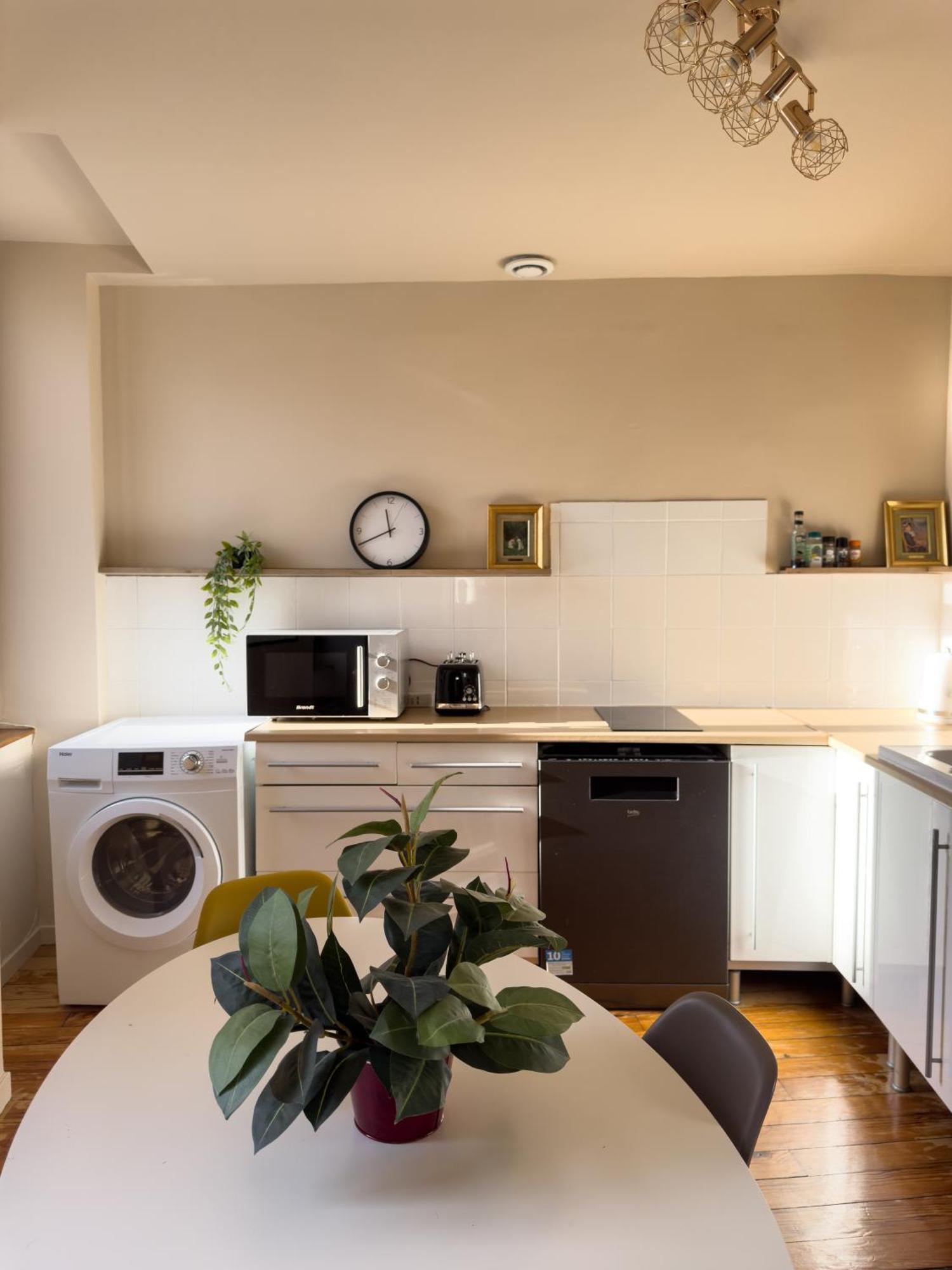 Duplex Lumineux 2 Chambres Centre Zone Pietonne 瓦朗斯 外观 照片